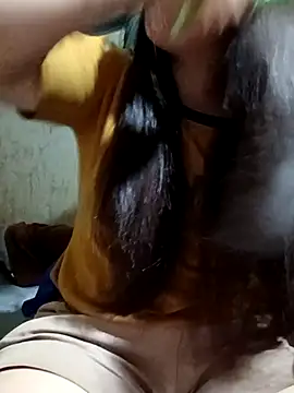 quynhkoolbae online show from April 2026 11:37:02 PM