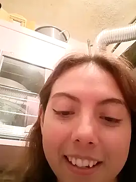 Snapshot of MoonBlueSex chatting on September 2025 04:33:02 AM MoonBlueSex online show from September 2025 04:33:02 AM