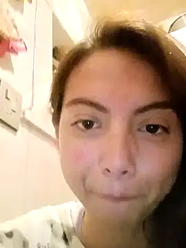 Snapshot of MoonBlueSex chatting on October 2025 04:08:02 AM MoonBlueSex online show from October 2025 04:08:02 AM