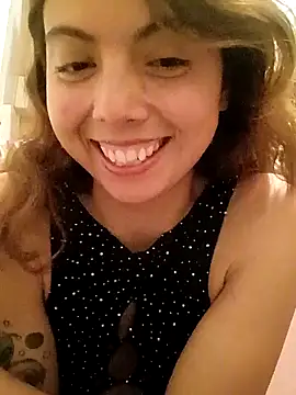 Snapshot of MoonBlueSex chatting on October 2025 04:43:02 AM MoonBlueSex online show from October 2025 04:43:02 AM