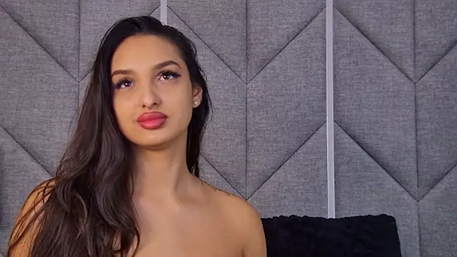 Kimberlymav online show from December 2025 05:15:02 AM