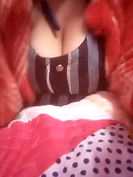 Snapshot of TINASONI chatting on February 2026 04:28:02 AM TINASONI online show from February 2026 04:28:02 AM