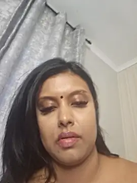 Indian GlowingMiax online show from November 2025 04:33:02 AM