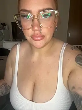 MysteriousMylaX online show from October 2025 12:14:01 PM