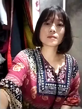 linda bae00 online show from December 2025 12:45:01 PM