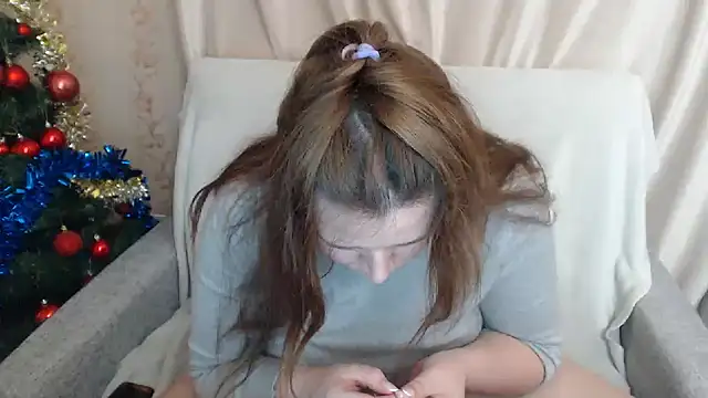 Snapshot of AdelinaLawson chatting on January 2025 05:16:02 PM AdelinaLawson online show from January 2025 05:16:02 PM