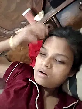 Komal0099 online show from October 2025 02:45:01 AM