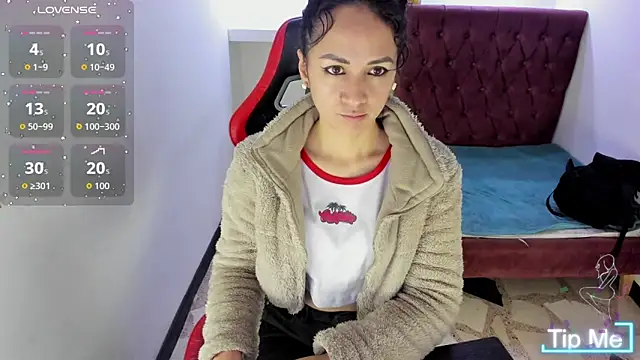 alison moon7 online show from December 2025 01:42:01 PM