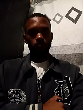 Big10387 online show from March 2026 07:41:02 PM