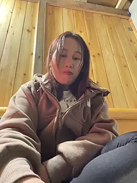 Snapshot of phungtiti chatting on February 2026 01:11:02 AM phungtiti online show from February 2026 01:11:02 AM