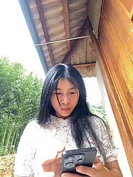 EmLy02 online show from November 2025 01:15:01 AM