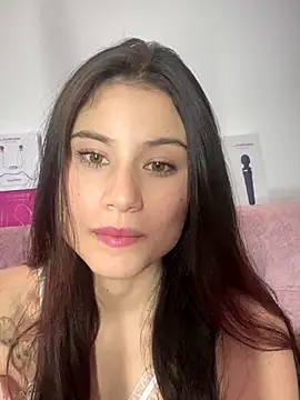 Snapshot of VioletaLorette chatting on September 2025 02:45:01 AM VioletaLorette online show from September 2025 02:45:01 AM