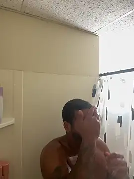 Snapshot of Kingstrokezxx chatting on November 2025 03:49:01 AM Kingstrokezxx online show from November 2025 03:49:01 AM