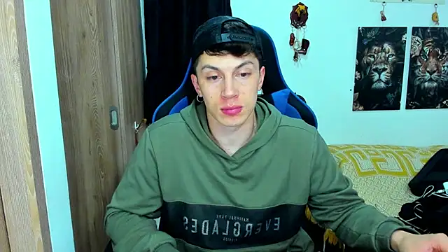 javiersexymann online show from January 2025 10:56:01 PM