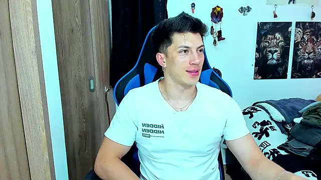 javiersexymann online show from February 2025 10:21:01 PM