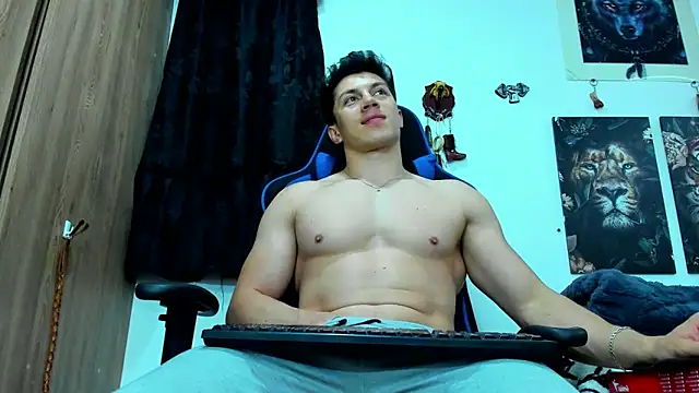 javiersexymann online show from February 2025 03:35:01 AM