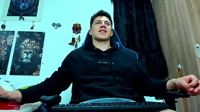 javiersexymann online show from March 2025 11:42:01 PM