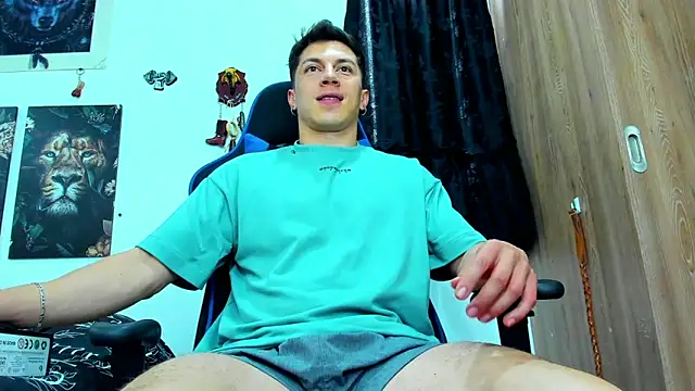 javiersexymann online show from March 2025 09:13:01 PM