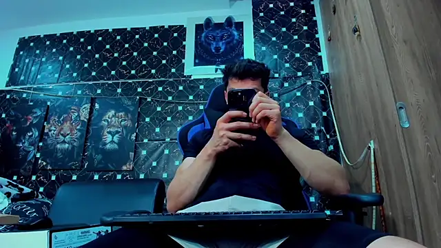 javiersexymann online show from October 2025 09:36:01 PM