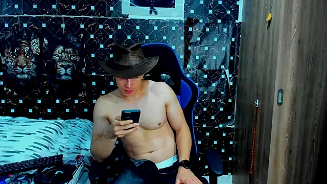 javiersexymann online show from February 2026 04:09:01 AM