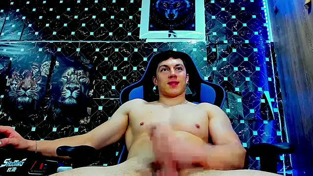 javiersexymann online show from May 2026 06:54:02 AM