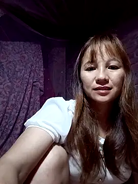 Mini3333 online show from April 2026 10:18:01 PM