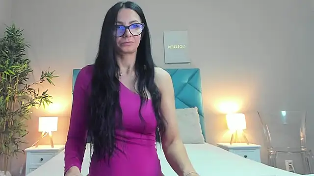 Snapshot of HaileyVice chatting on October 2025 05:19:01 AM HaileyVice online show from October 2025 05:19:01 AM