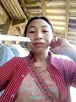 lucybaby00 online show from February 2026 03:17:01 AM