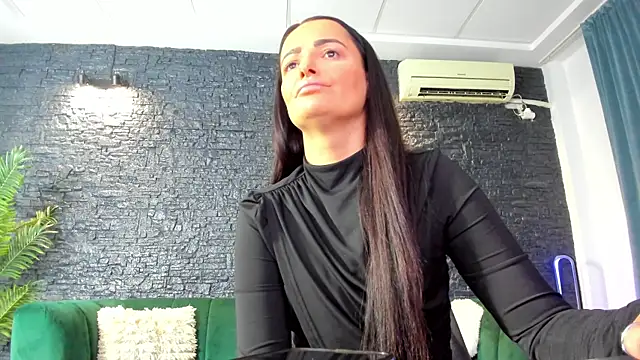 AnneSins online show from October 2025 07:05:02 PM