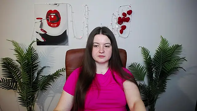 Snapshot of MavkaCute chatting on May 2026 06:14:02 PM MavkaCute online show from May 2026 06:14:02 PM