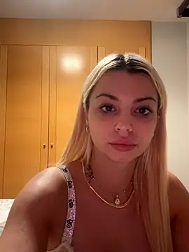 Snapshot of NoeliaGarcia17 chatting on September 2025 02:24:01 AM NoeliaGarcia17 online show from September 2025 02:24:01 AM