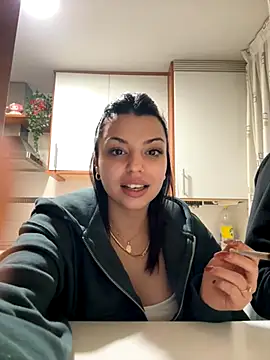 NoeliaGarcia17 online show from December 2025 11:00:02 PM