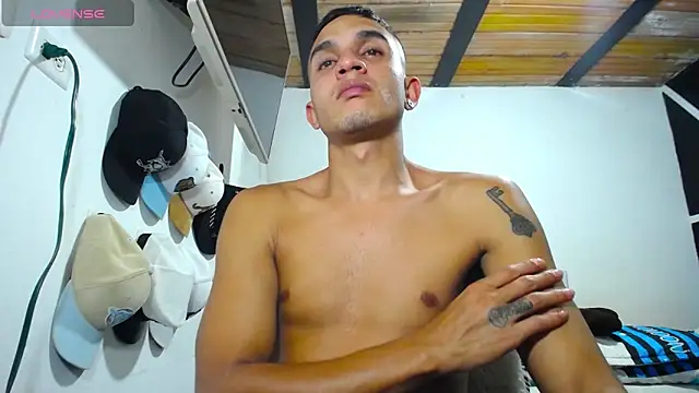 Angel latinboy online show from January 2025 02:50:02 AM