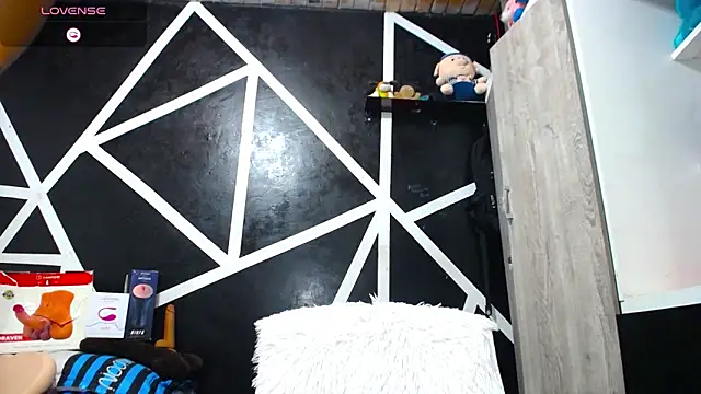 Angel latinboy online show from February 2025 09:11:02 PM