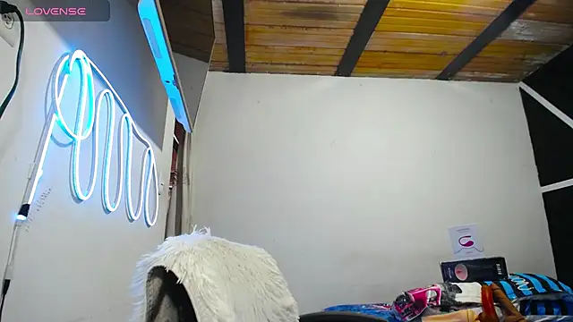 Angel latinboy online show from March 2025 09:07:02 PM