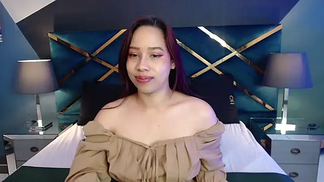 Luciegh  online show from September 2025 11:23:01 AM