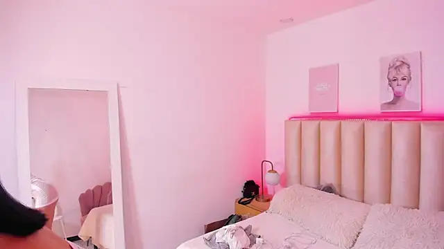 Snapshot of Miacorner_ chatting on February 2026 05:41:01 AM Miacorner online show from February 2026 05:41:01 AM