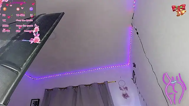 Snapshot of emmie_bunny chatting on January 2026 10:41:02 PM emmie bunny online show from January 2026 10:41:02 PM