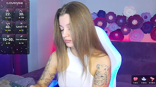 LindaBrilliant online show from September 2025 03:21:01 AM