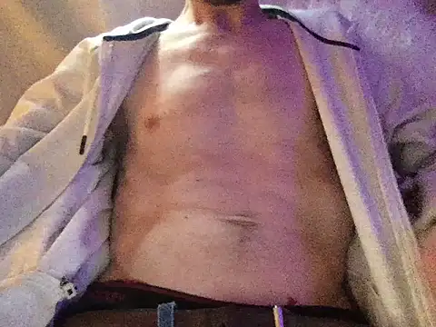 Snapshot of handyman7766 chatting on January 2025 12:53:01 AM handyman7766 online show from January 2025 12:53:01 AM