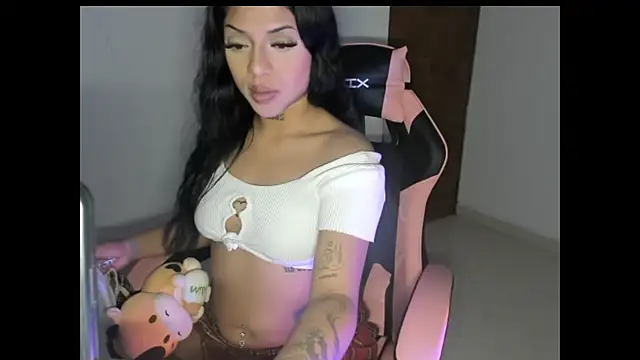 Snapshot of Mia_Sweet_Couple chatting on April 2026 04:34:01 AM Mia Sweet Couple online show from April 2026 04:34:01 AM