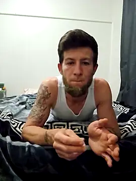 Snapshot of Couplesplay1 chatting on September 2025 09:52:01 AM Couplesplay1 online show from September 2025 09:52:01 AM