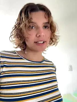 Snapshot of skay_sexart chatting on October 2025 08:15:01 PM skay sexart online show from October 2025 08:15:01 PM