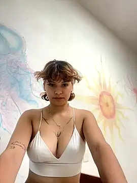 Snapshot of skay_sexart chatting on October 2025 05:13:01 PM skay sexart online show from October 2025 05:13:01 PM