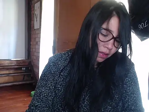 magiadeisis online show from December 2025 01:05:02 PM