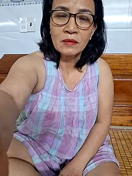   Mihmih   online show from November 2025 06:07:02 PM