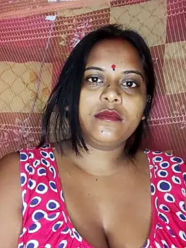 Snapshot of Hot-Show2 chatting on October 2025 01:04:02 AM Hot-Show2 online show from October 2025 01:04:02 AM