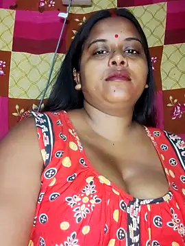 Snapshot of Hot-Show2 chatting on November 2025 04:31:02 PM Hot-Show2 online show from November 2025 04:31:02 PM