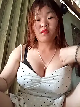 Snapshot of sukabae00 chatting on April 2026 10:32:01 AM sukabae00 online show from April 2026 10:32:01 AM