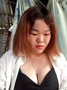 Snapshot of sukabae00 chatting on April 2026 11:31:01 PM sukabae00 online show from April 2026 11:31:01 PM